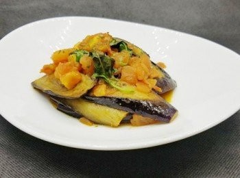 step2: 蕃茄燴茄子完成