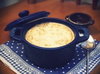 step9: 充滿肉桂香氣的<span class="group_2">焦糖蘋果</span>布丁~~ 好想吃你呀&gt;/////