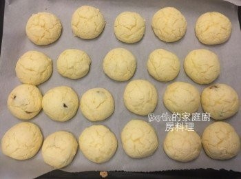 step7: 烤箱180度烤18-20分鐘，以牙籤插入至無沾黏就是好了