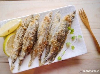 step4: *上桌前灑上些胡椒粉以及擠上些檸檬汁才好吃唷~