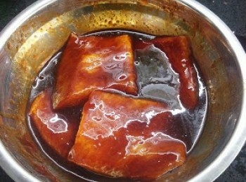 step3: 3.      先用錫紙蓋住梅頭, 180C焗30分鐘