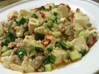 step8: 這的又辣又香的一道菜，淋在熱騰騰白飯上，真的好下飯!