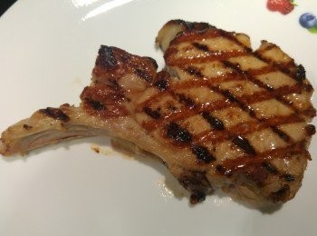 step9: 再將醬汁加熱再配上豬扒進食,真的十分好味。