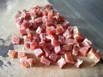 step5: 金華火腿浸水30分鐘切幼粒