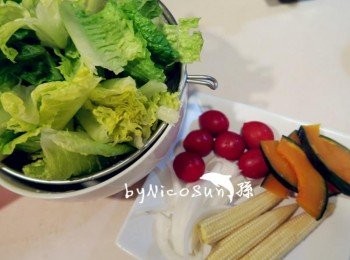 step2: 蔬菜洗淨備用(南瓜玉米筍蒸熟)