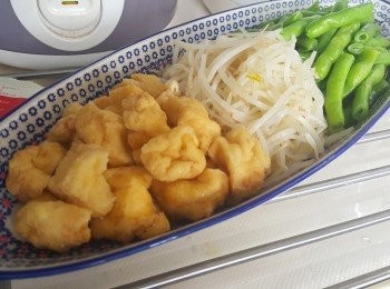 step3: 將所有材料瀝乾水份後，放在大碟中備用。