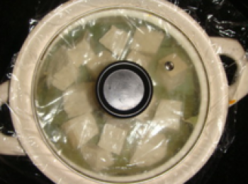 step4: 然後履保鮮膜蓋蓋密封，讓其發酵。