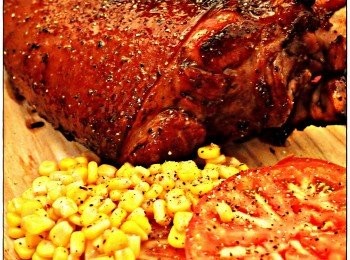 step8: 8. 最最最後，原隻豬手上碟，切件享用！