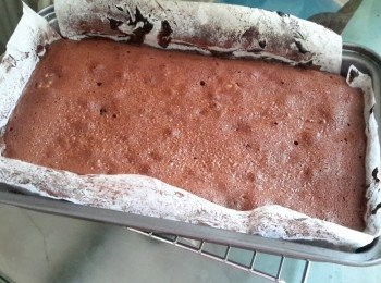 step9: 將整個烤盤放在涼架上待涼20至30分鐘