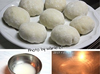 step6: 準備煎製熟品：

準備一碗麵粉水，就是麵粉加上水調勻即可
鍋子先燒乾後加點油燒至微熱