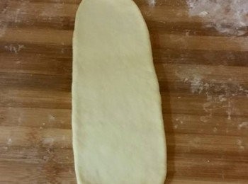 step4: 麵團休息15分鐘後, 排氣, 造形