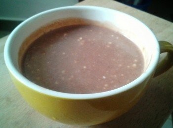 step3: 將粉漿例入馬克杯內，用微波爐焗1分鐘，停一下，再多焗1分鐘，表面乾而裡面軟軟的即可