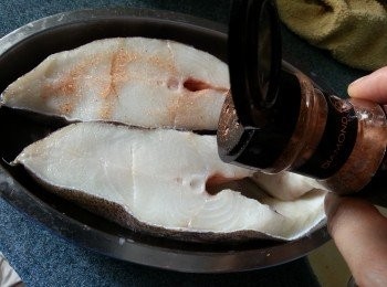 step3: 每邊灑上適量椒鹽