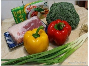 step1: 將所有<span class="group_1">食材</span>洗淨備用