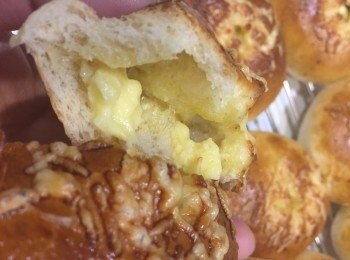 step13: 下次要再加多些芝士在內，活力媽媽和小朋友也愛芝士！味道可以很好，濃味芝士配麵包很正啊！