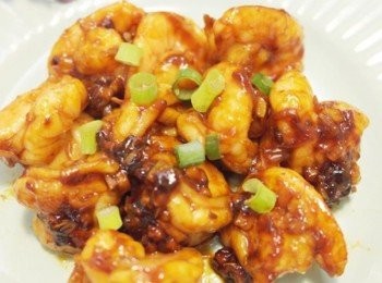 step8: 吃起來香辣帶勁!!一定要配上熱騰騰的白飯啊~~超下飯!!如果喜歡辣的朋友豆瓣醬就大匙大匙的加下去吧^^"