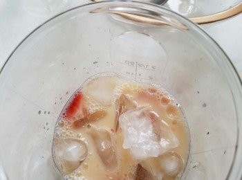 step2: 將所有材料加入攪拌已可。