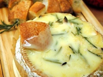 step5: 芝士沾着麵包一同享用！