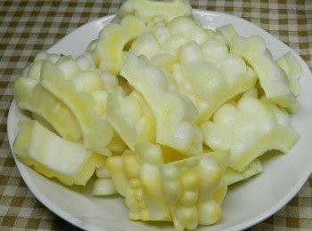 step2: 苦瓜去籽切塊