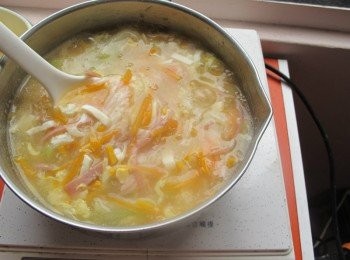 step9: 加入適量的鹽巴及胡椒粉調味