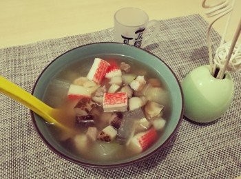 step6: 蟹柳解凍，切好。