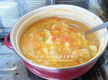 step10: 加少許鹽調味拌勻轉大火煲滾後熄火焗30分鐘