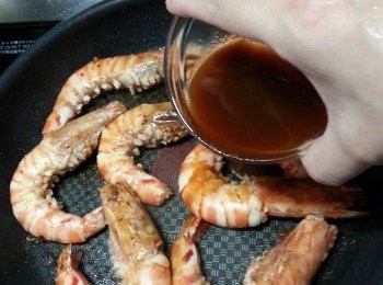 step6: 倒入3湯匙照燒汁兜炒勻即可