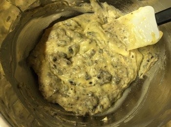 step6: 加入oreo碎再輕輕攪勻