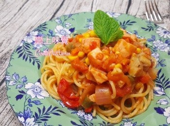 step9: 將意粉與醬汁拌勻即可。