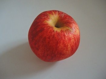 step6: 紅蘋果一個。