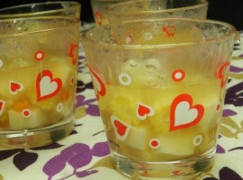 step4: 將煮好的<span class="group_1">食材</span>倒入杯中冷卻