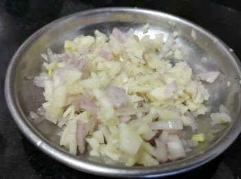 step9: 乾蔥，蒜粒