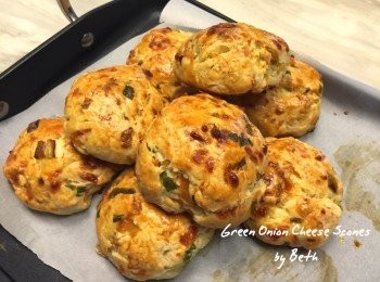 step6: 放入預熱好的烤箱，180度烤20分鐘即可