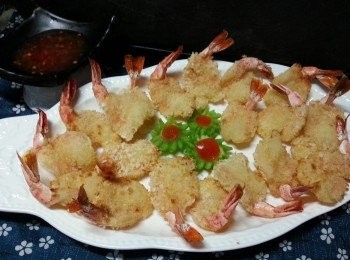 step8: 可配泰國甜雞醬或沙律醬進食