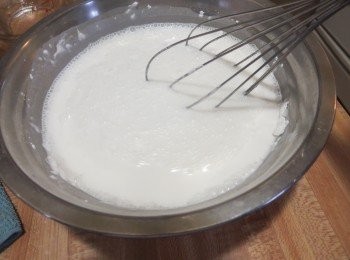 step4: 將<span class="group_1">材料A</span>用半杯水混合拌至成漿，