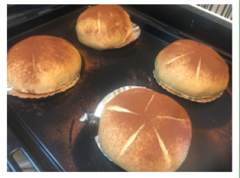 step12: 焗烤預熱200度。
入爐前可加朱古力粉裝飾，再?幾刀，焗12-15分鐘。