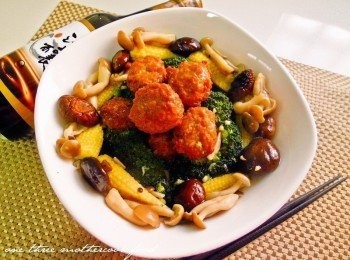 step6: 用味全粹釀醬油露來調味將將好.不會過鹹還有淡淡醬油香氣~甘醇美味^^