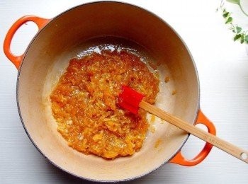 step7: 當煮至鳳梨果肉變透明糖漬狀時,就可熄火。