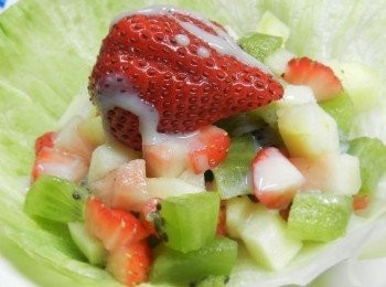 step5: 好看又好吃的草莓煉奶盒就完成囉!!