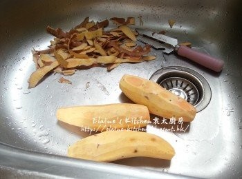 step1: 蕃薯去皮後用水沖洗乾淨 , 百合亦用水沖洗乾淨
