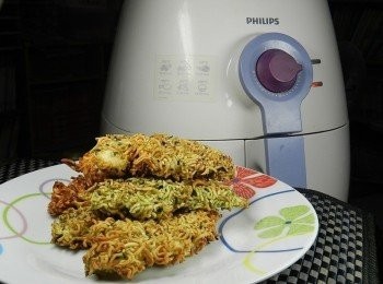 step6: 有著脆麵的口感與口味的雞柳條，不需要調味就很好吃喔!!!!