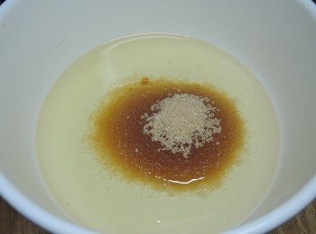 step1: 糖加油打勻