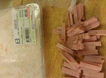 step4: 將墨水滑和火腿混合。