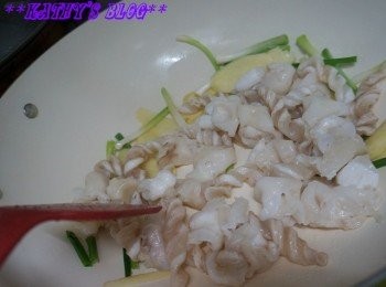 step8: 加入魚標炒炒炒~