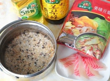 step1: 選用我的三合一得意的一天:五珍寶健康調和油 / 美茶釀甘醇醬油 / 美味元氣湯-當歸雞、鯛魚片、有機五穀米