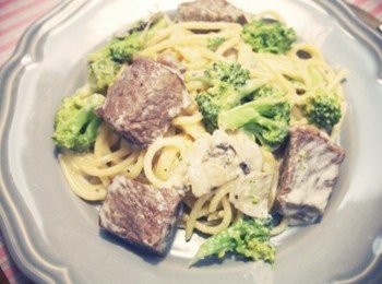 step9: 藍紋起士很臭....但是吃了就好美味!!! 起士控的朋友不要錯過囉:)