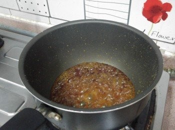 step3: 煮至琥珀色, 離火