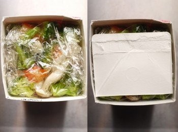 step9: 將保鮮膜蓋上,再放上上蓋的紙片