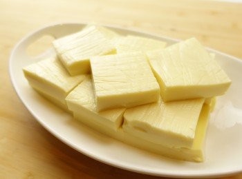step6: 把玉子豆腐切成方塊。