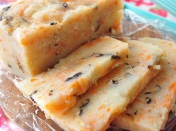 step1: 取出蘿蔔糕(市售或自己手工做的皆可)切片狀